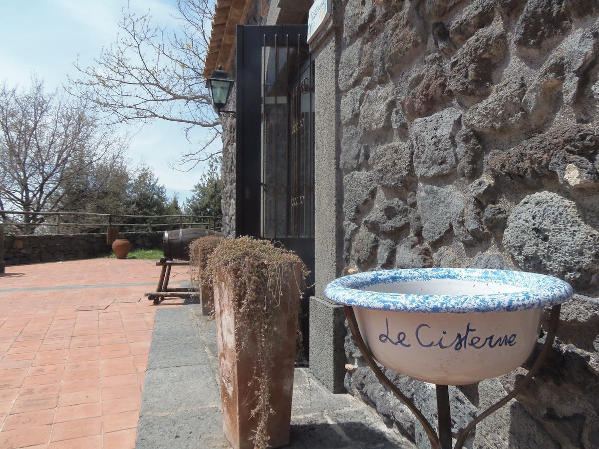 Le Cisterne Dell'Etna Hotel Calcerana-Marina Exterior photo